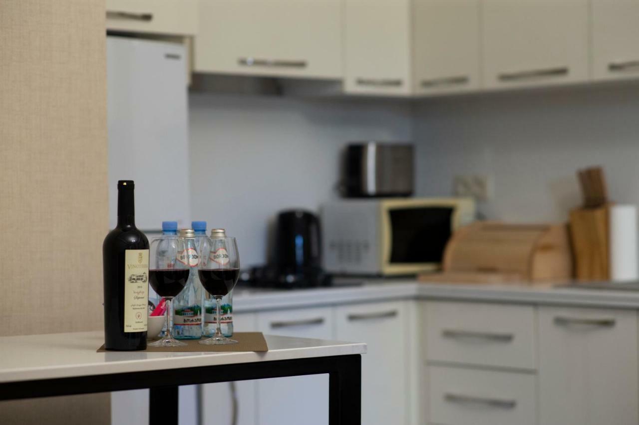 Golden Nugget Apartment Тбілісі Екстер'єр фото